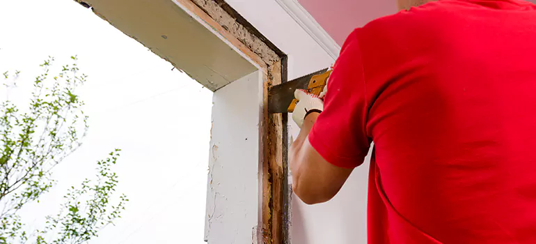 Residential Accordion Door Repair in Bracebridge, ON
